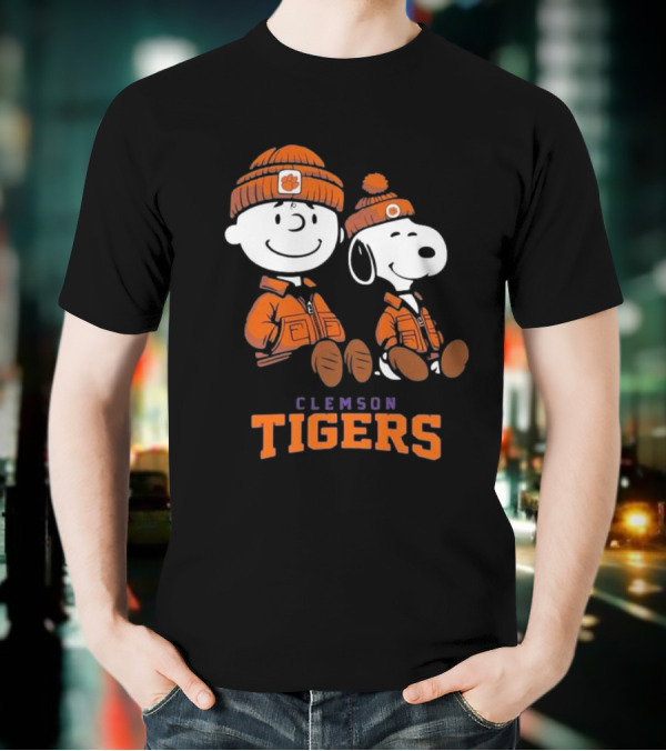 Clemson Tigers X Snoopy And Charlie Brown 2025 T-Shirt