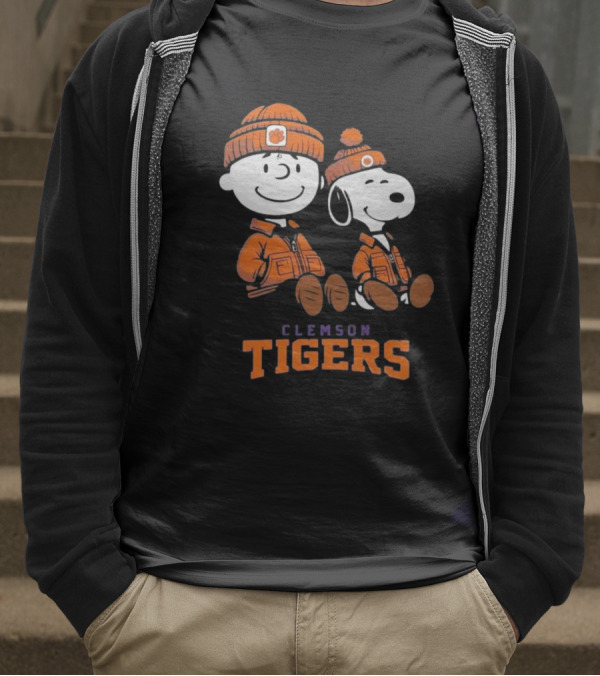 Clemson Tigers X Snoopy And Charlie Brown 2025 T-Shirt