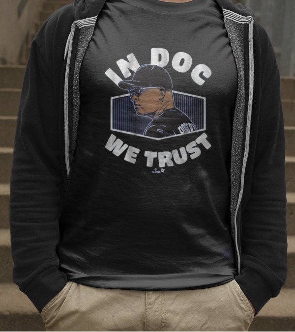 Dave Roberts In Doc We Trust Los Angeles Dodgers MLB Baseball Painting T-Shirt