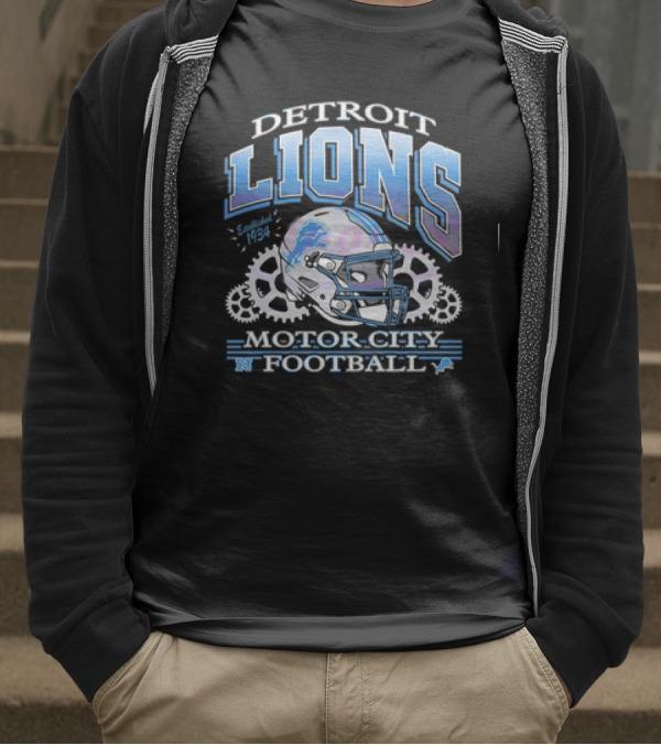 Detroit Lions Motor City Football Helmet Vintage Logo T-Shirt