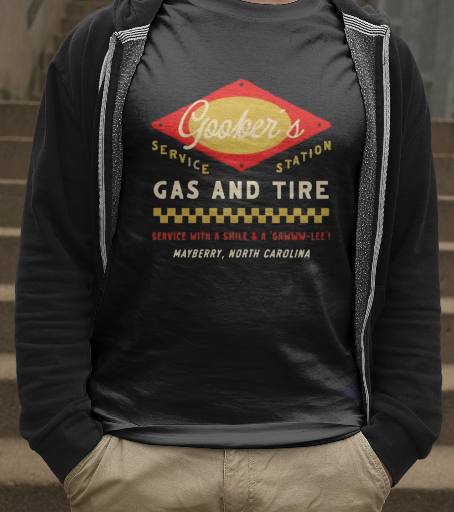 Goober’s Gas And Tire Service With A Smile And A Gawww Lee Mayberry North Carolina T-Shirt