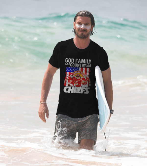 God Family Country Kansas City Chiefs Signatures T-Shirt