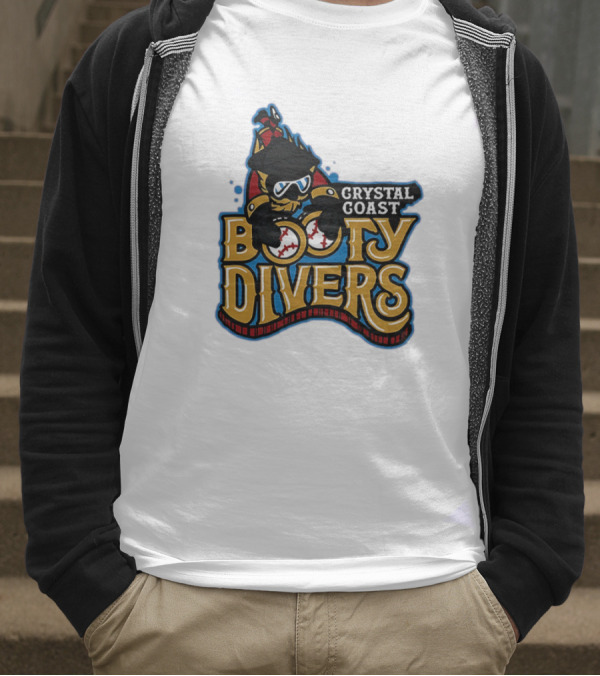 Crystal Coast Booty Divers Pirate Spyglass Emblem T-Shirt