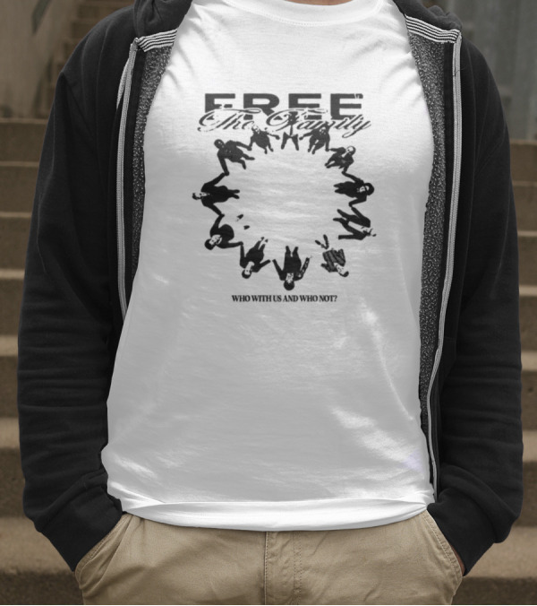 Lildurk Free The Family Who With Us And Why Not Victory Hand Symbol Circle T-Shirt