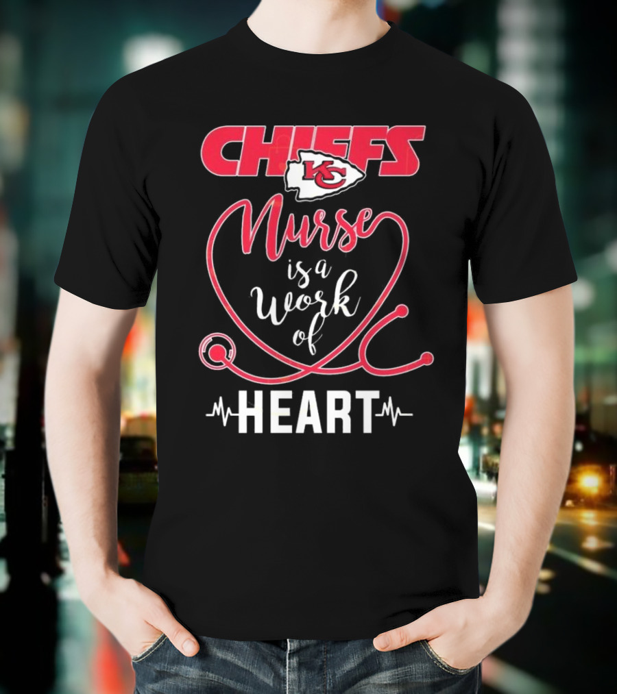 Kansas City Chiefs Nurse Is A Work Of Heart With Arrowhead Logo And Stethoscope Design T-Shirt