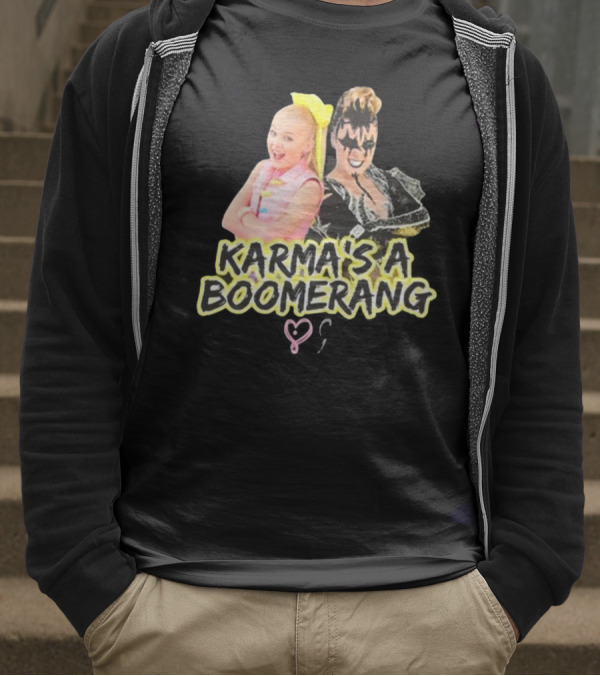 Karma's A Boomerang Pop Star And Rock Icon Style Contrast T-Shirt