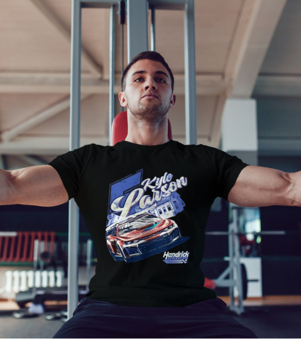 Kyle Larson Hendrick Motorsports Valvoline Racing Car T-Shirt