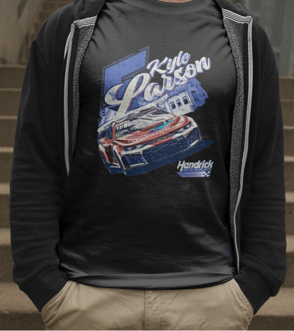 Kyle Larson Hendrick Motorsports Valvoline Racing Car T-Shirt