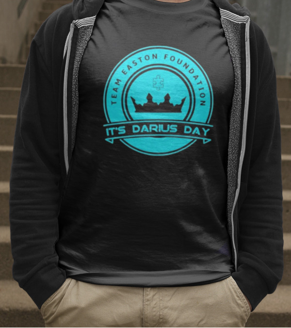 Team Easton Foundation It's Darius Day Autism Puzzle Crown T-Shirt