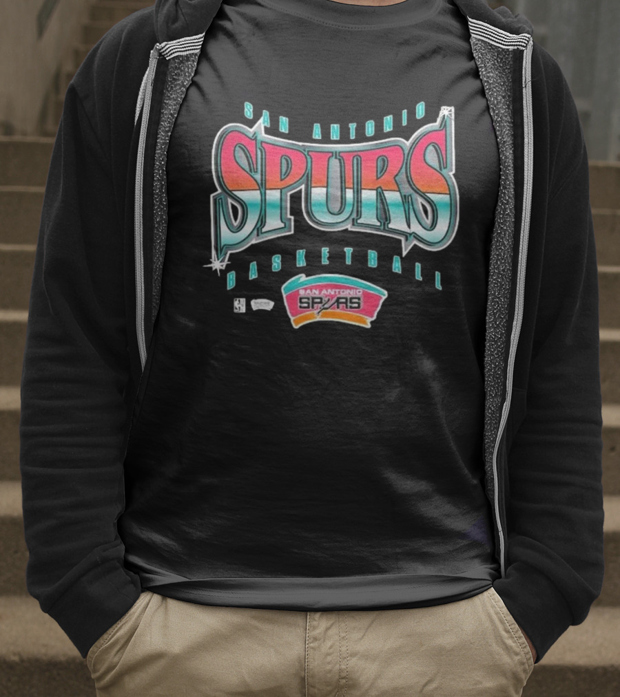 San Antonio Spurs Basketball Retro Logo Vintage Style T-Shirt