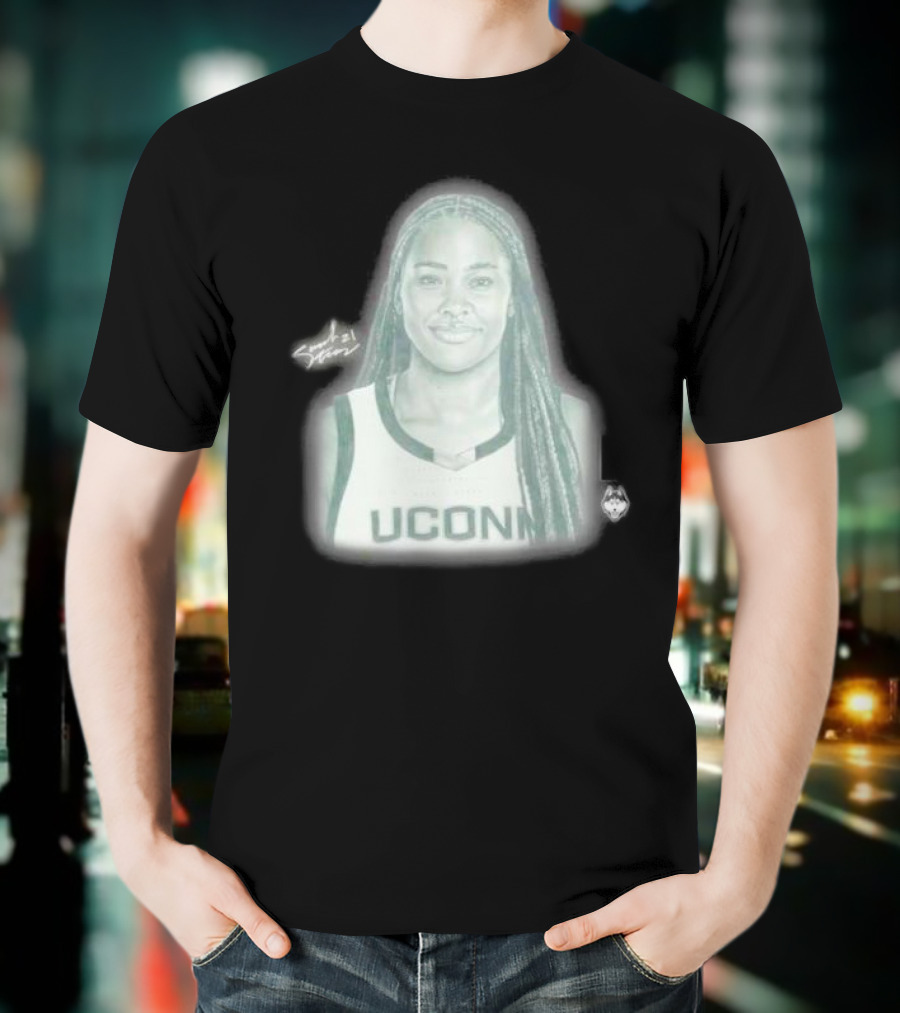 Sarah Strong UConn Huskies Signature Pencil Drawing T-Shirt