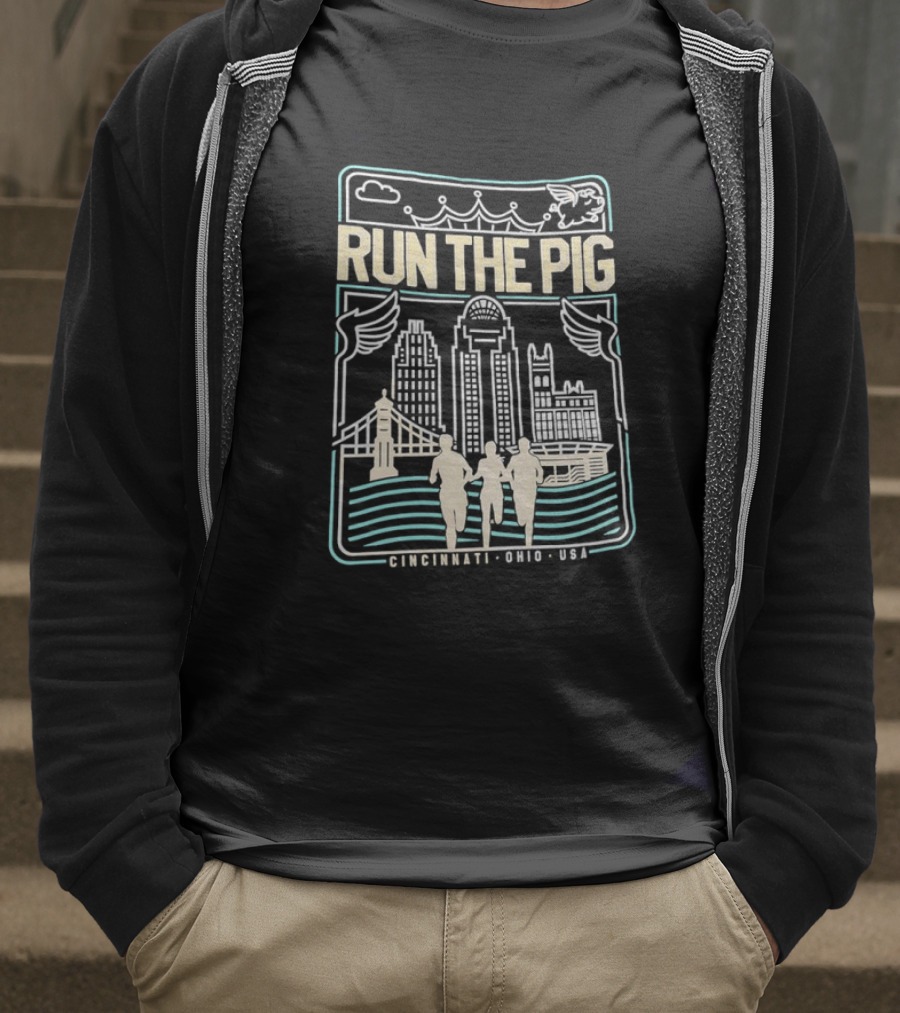 RUN THE PIG Skyline And Runners Cincinnati Ohio USA T-Shirt