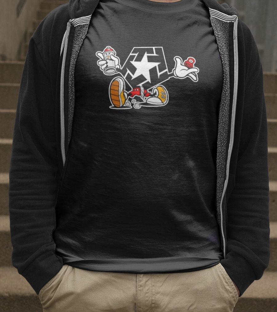 Tribal Gear T-Star Spray Paint Character Star Motif T-Shirt