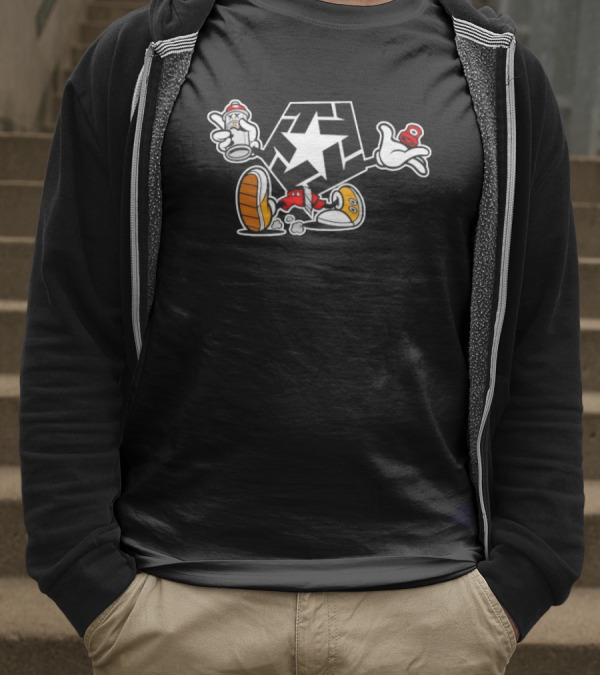 Tribal Gear T-Star Spray Paint Character Star Motif T-Shirt