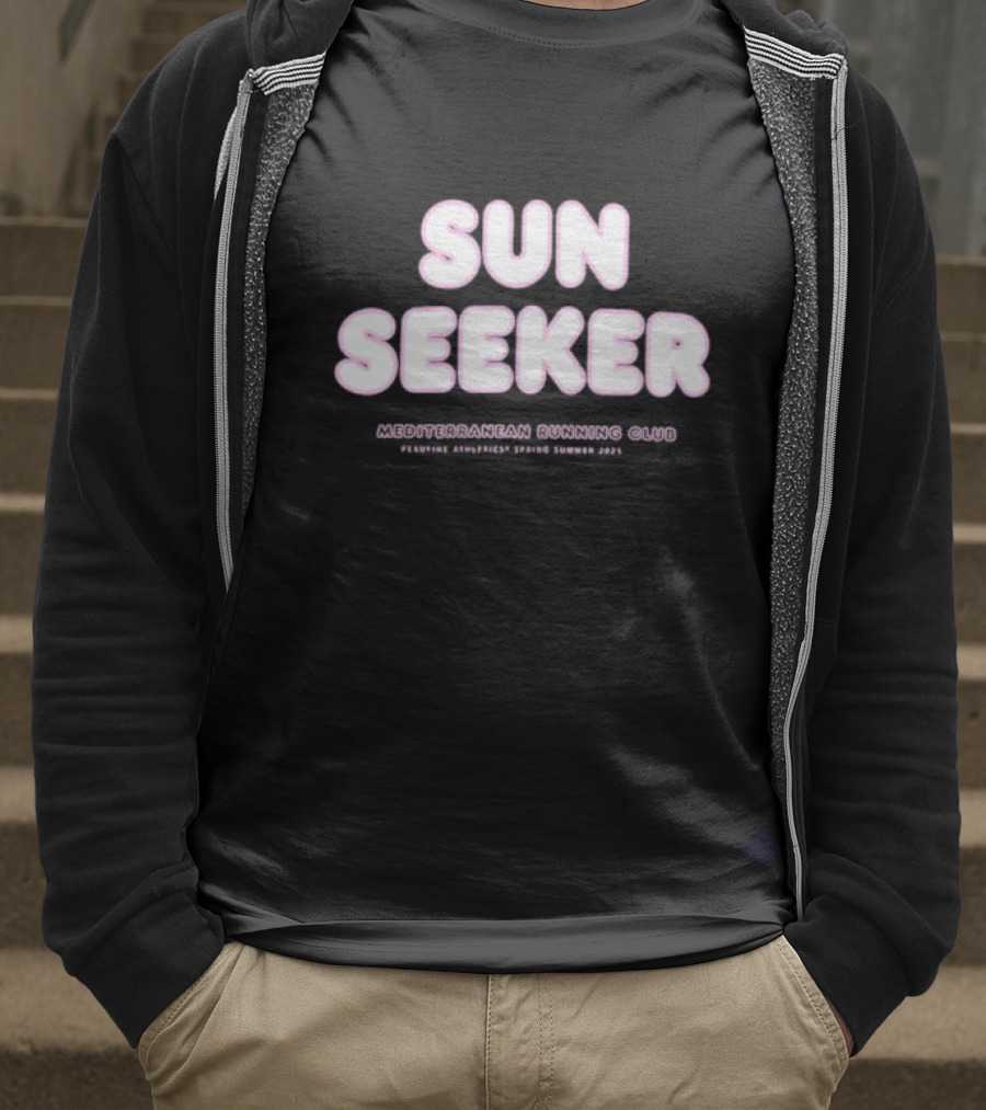 SUN SEEKER MEDITERRANEAN RUNNING CLUB ITALIAN AMALFI COAST SINCE 1975 T-Shirt