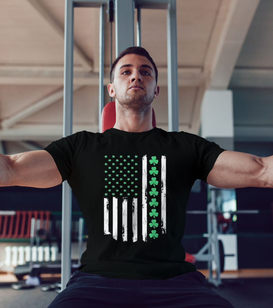 Vintage St. Patrick’s Day American Flag Shamrock Stars Stripes T-Shirt