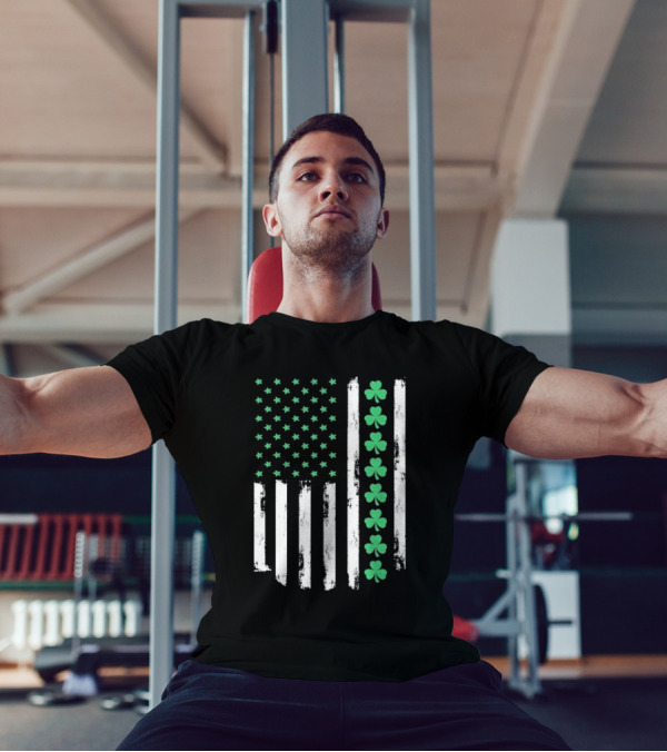 Vintage St. Patrick’s Day American Flag Shamrock Stars Stripes T-Shirt