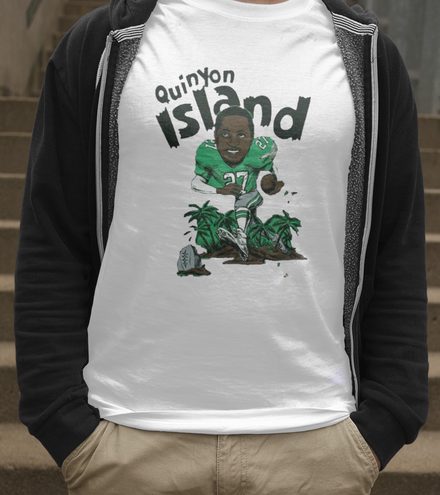 Quinyon Island Eagle 27 Football Player Running With Palm Trees And Rocks T-Shirt